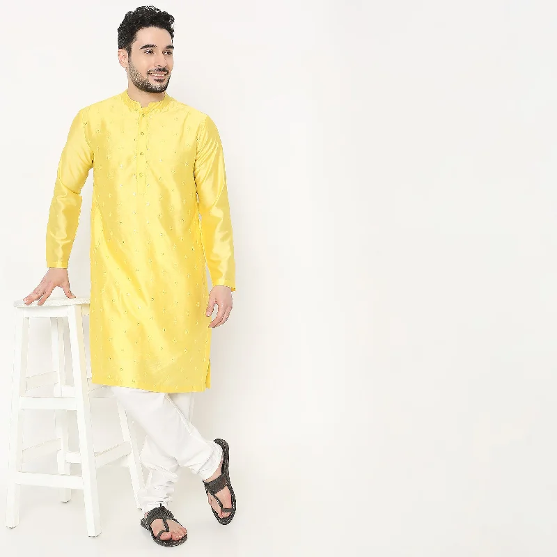 Regular Fit Embellished Kurta