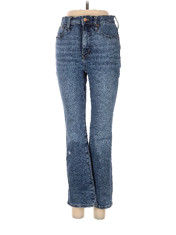 High-Rise Bootleg Jeans in Medium Wash