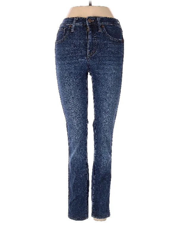 High-Rise Straight-leg Jeans in Medium Wash