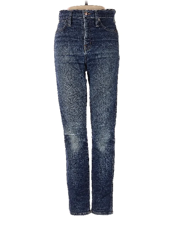 High-Rise Straight-leg Jeans in Medium Wash