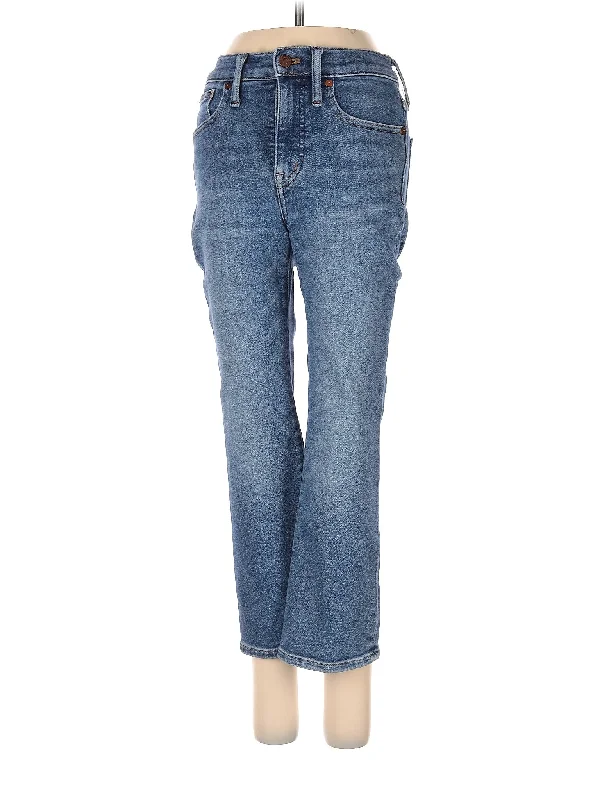 High-Rise Straight-leg Jeans in Medium Wash