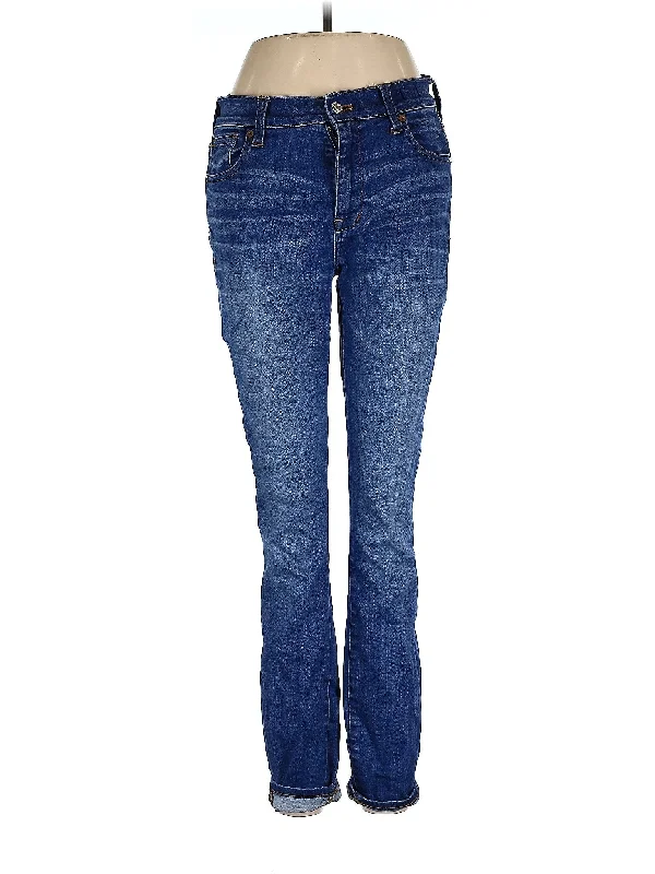 High-Rise Straight-leg Jeans in Medium Wash