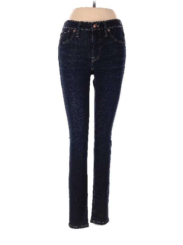 Mid-Rise Skinny Jeans in Dark Wash