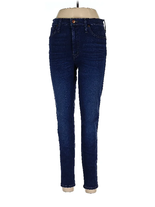 Mid-Rise Skinny Jeans in Dark Wash