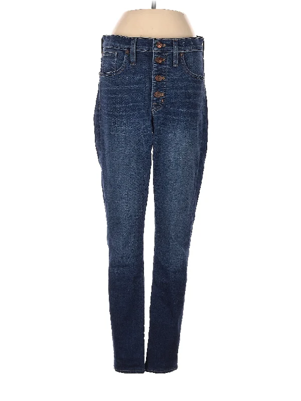 Mid-Rise Skinny Jeans in Medium Wash