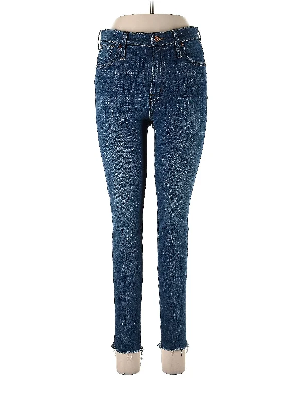 Mid-Rise Skinny Jeans in Medium Wash