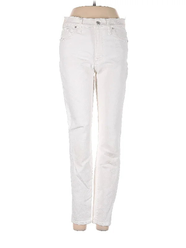 Mid-Rise Straight-leg Jeans in Light Wash