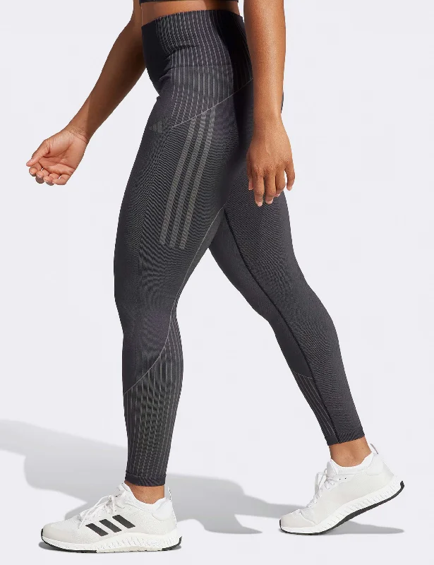 Seamless Branded 7/8 Leggings - Black