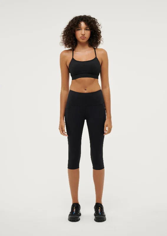 RECALIBRATE 3/4 LEGGING IN BLACK