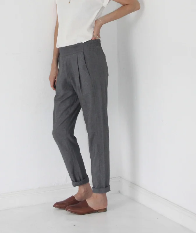 French Navy Calyer Pants