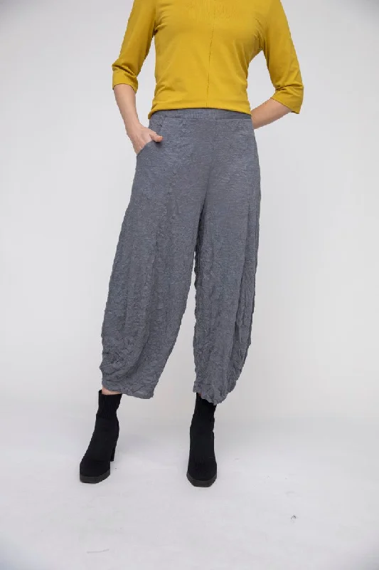 Crinkle Seamed Pant